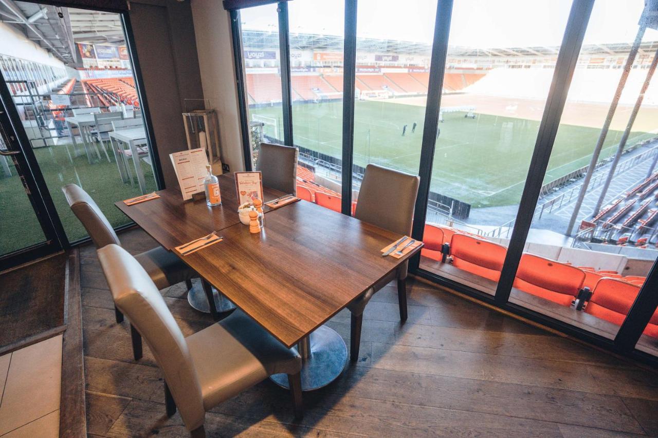 Blackpool Football Club Stadium Hotel, A Member Of Radisson Individuals Eksteriør billede